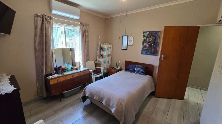 6 Bedroom Property for Sale in Churchill Estate Western Cape
